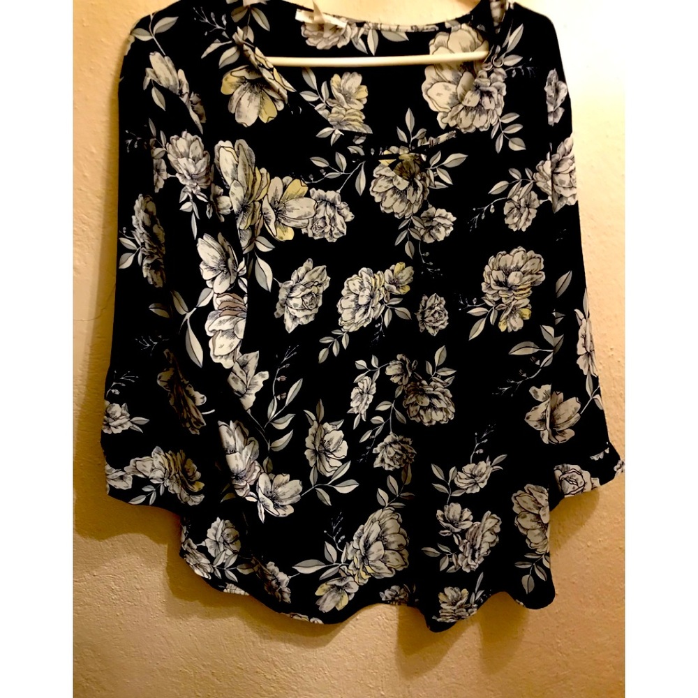 Maurice’s navy blue floral blouse